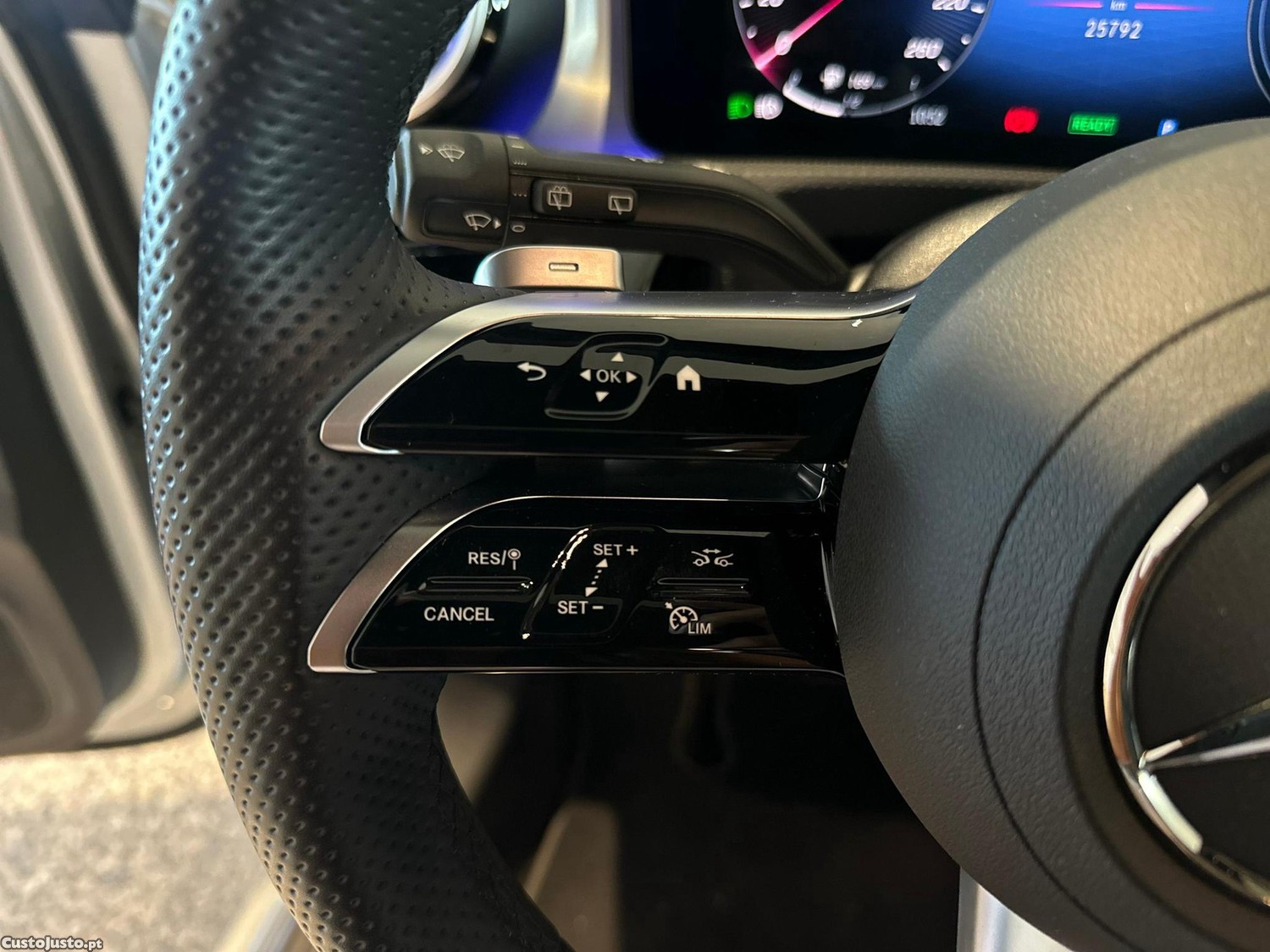 Mercedes-Benz CLA 250 e AMG Line — fotografia 10