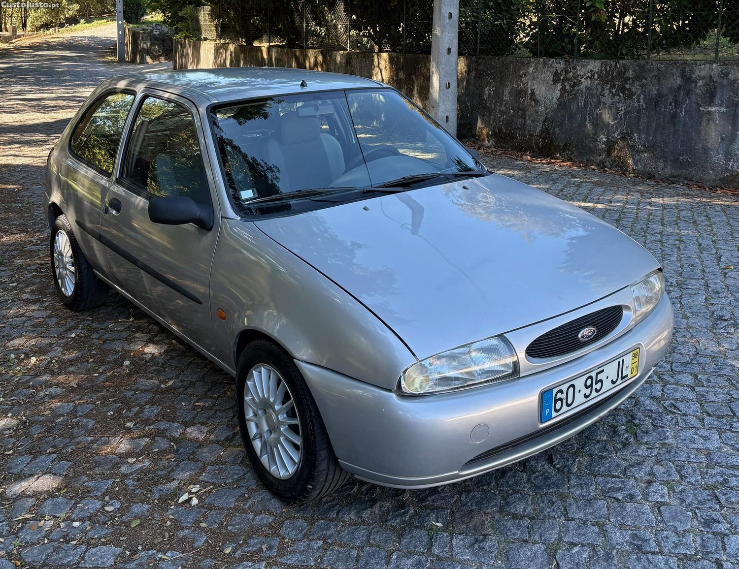 Ford Fiesta Van 1.8 Td 75cv - 98 — photo 2