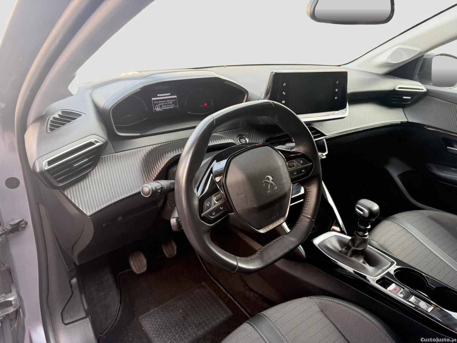 Peugeot 208 1.2 PureTech Allure — fotografia 12