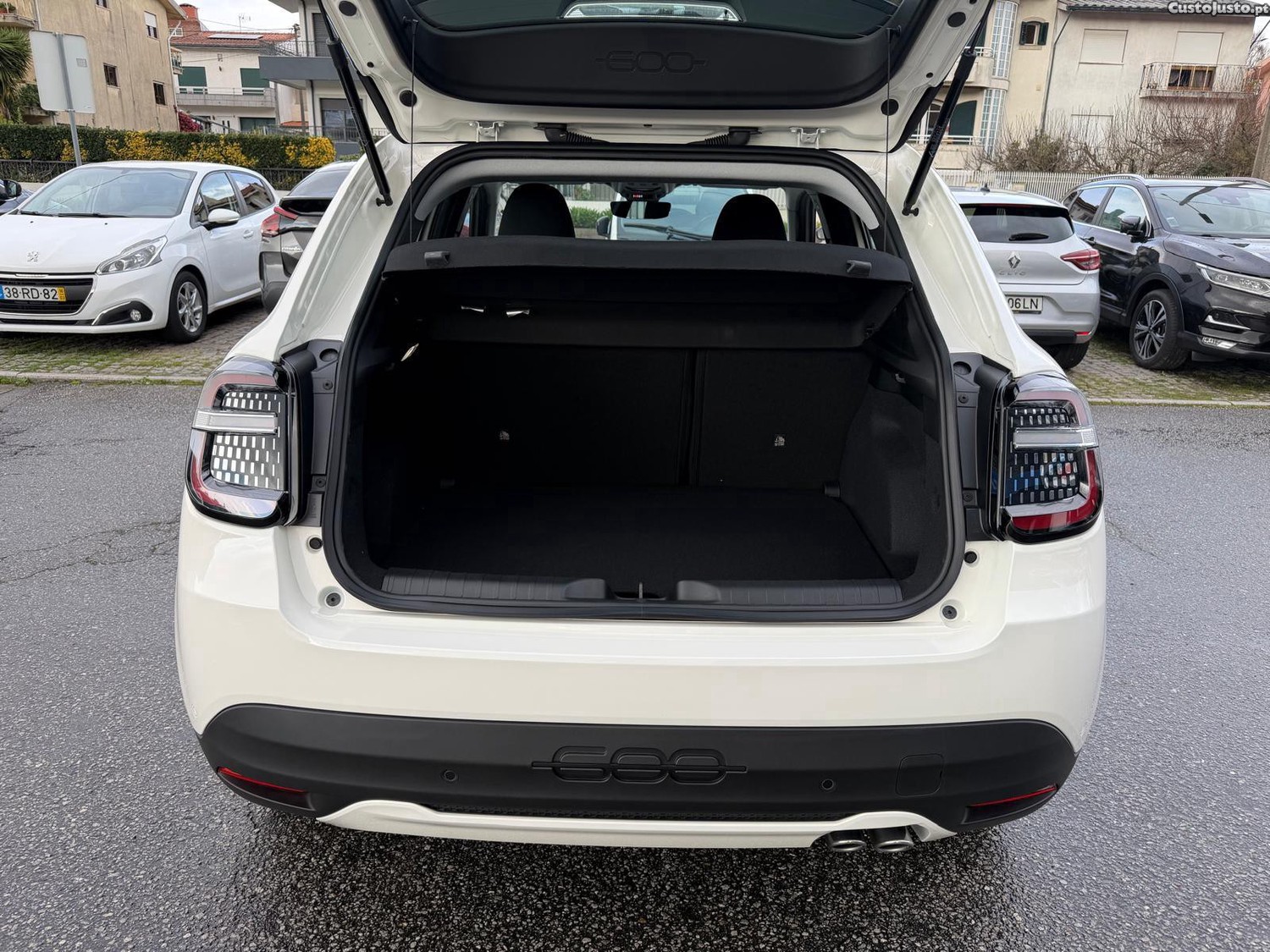 Fiat 600 1.2 Hybrid Icon — fotografia 14