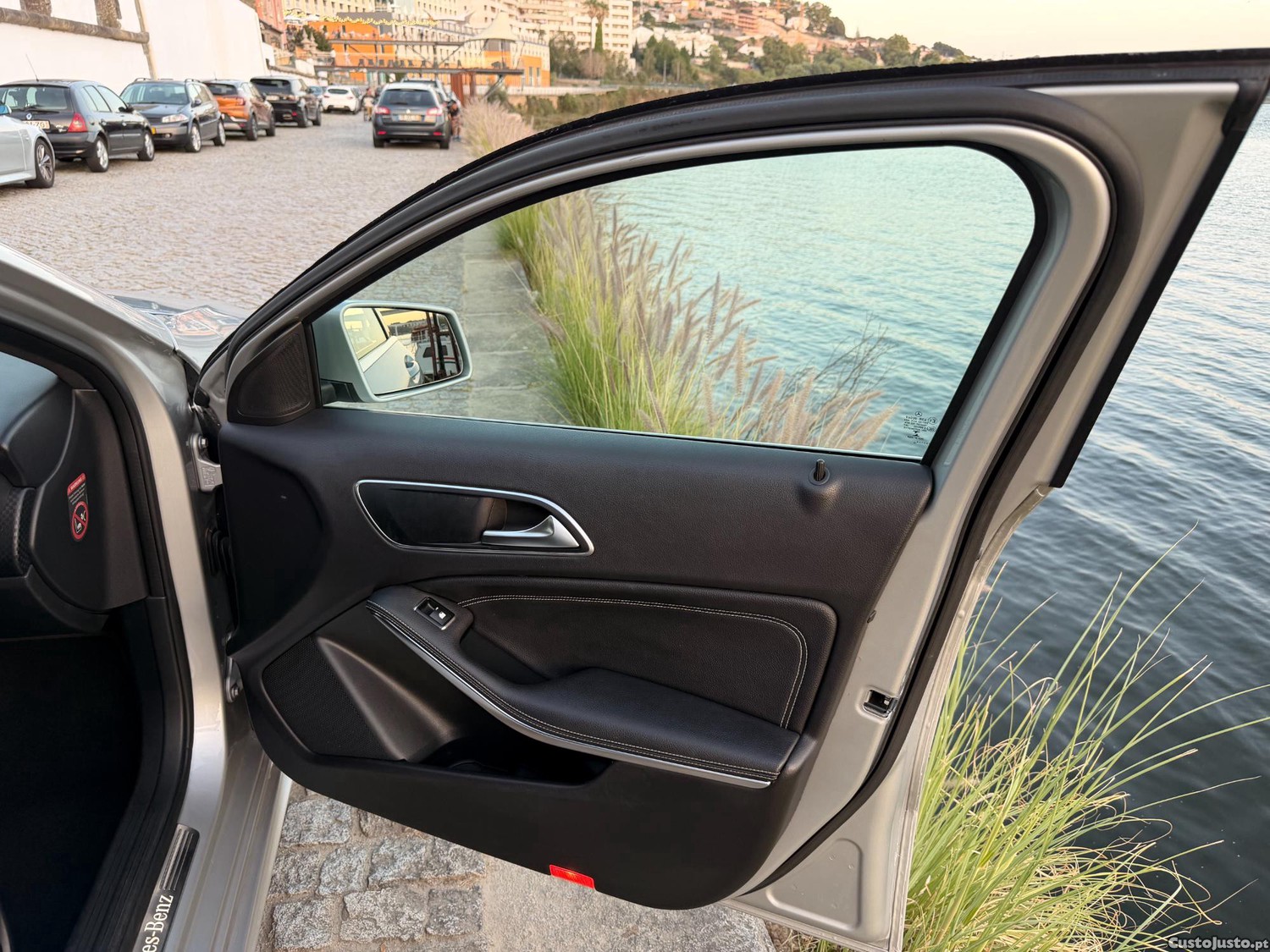 Mercedes-Benz A 200 d 7G-DCT Urban — fotografia 7