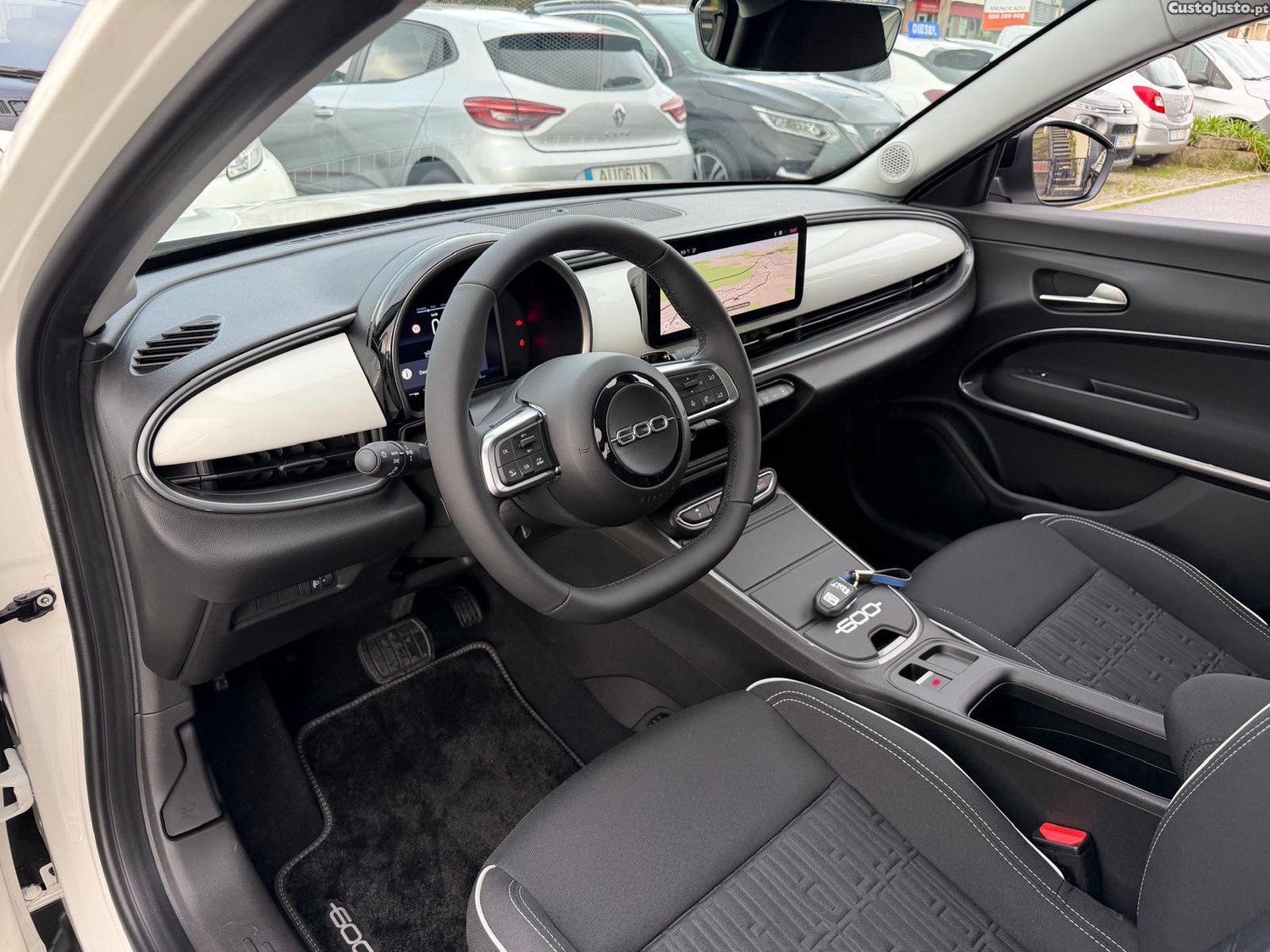 Fiat 600 1.2 Hybrid Icon — fotografia 19
