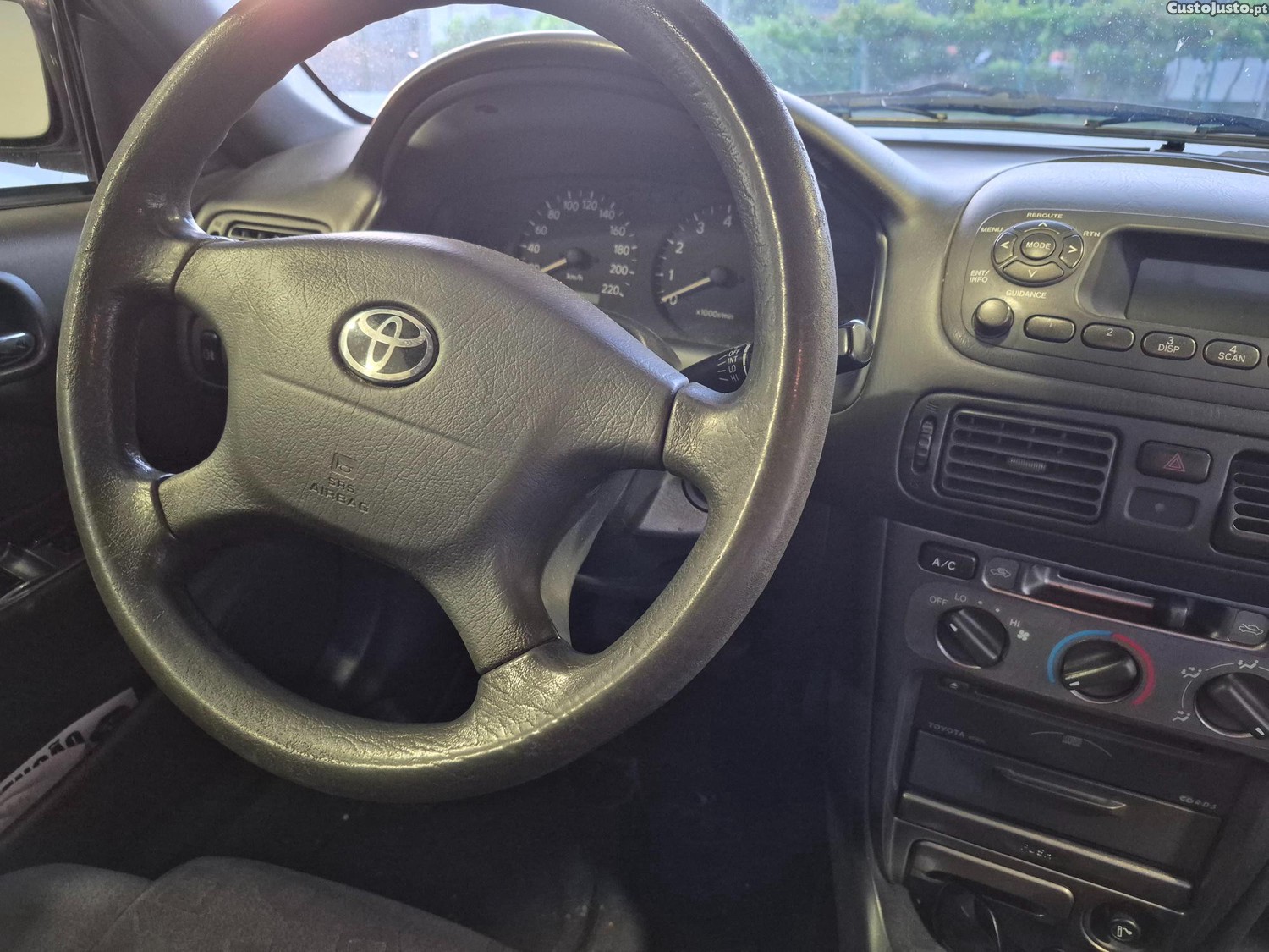 Toyota Corolla (E11u) - 00 foto 3