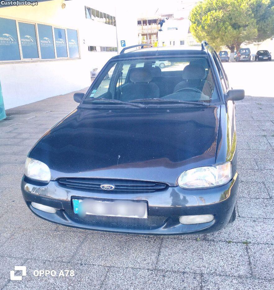 Ford Escort 1.4 — fotografia 4