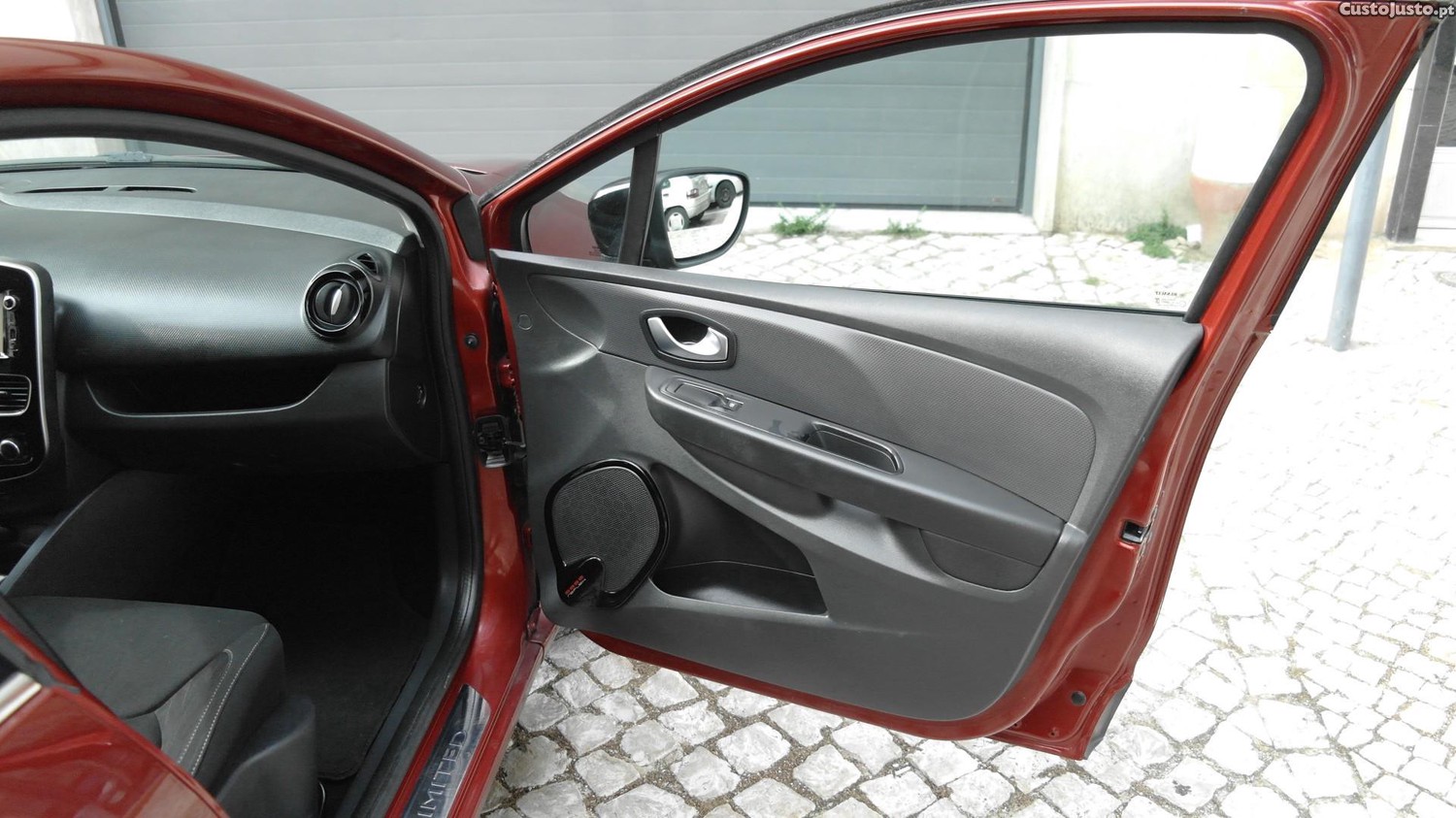 Renault Clio 0.9 TCe Limited — fotografia 7