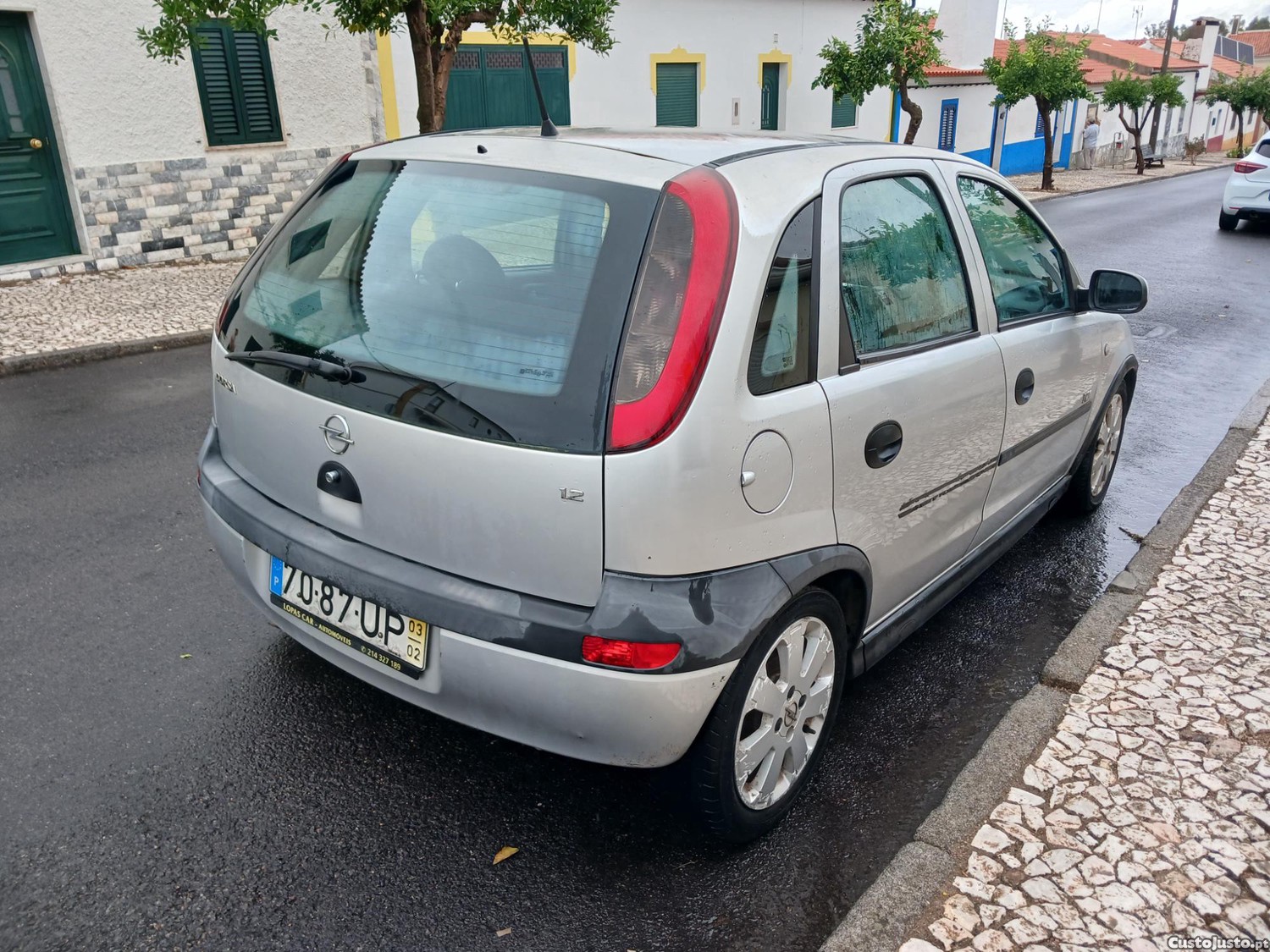 Opel Corsa 1.2 — fotografia 2