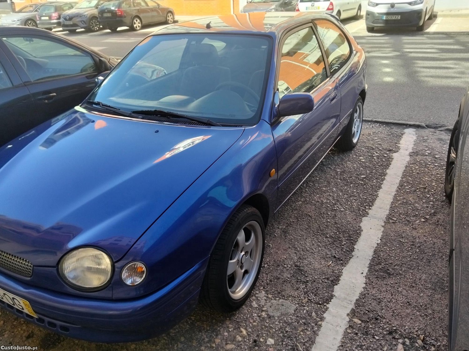 Toyota Corolla 1.3 Gasolina ano 1999 — fotografia 5