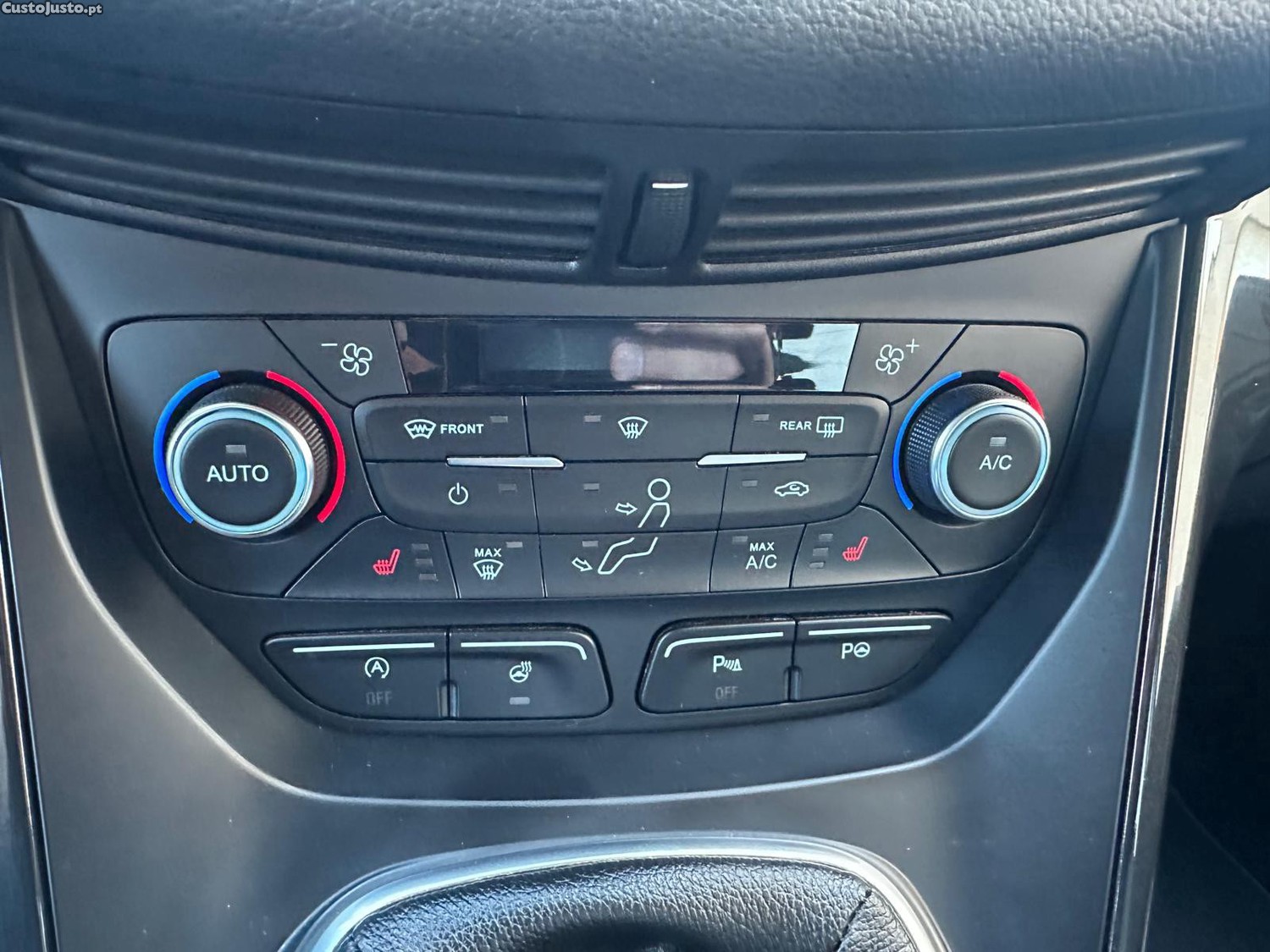 Ford Kuga 2.0 tdci de 150 CV tração integral — fotografia 5