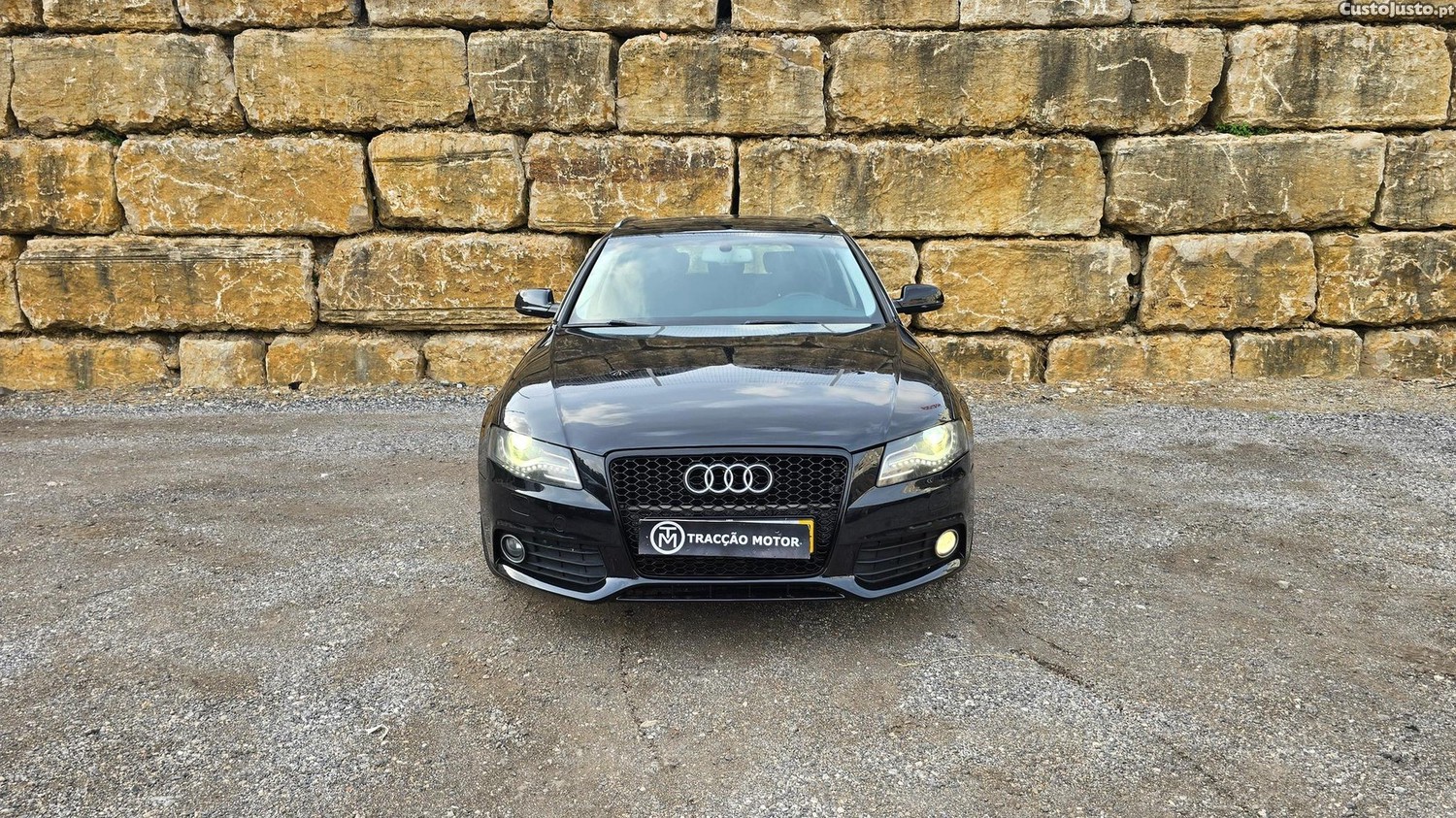 Audi A4 Avant 2.0 TDi Exclusive — fotografia 26