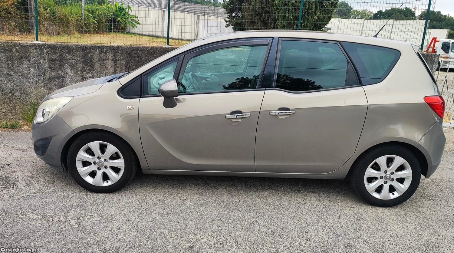 Opel Meriva 1.3 cdti Cosmo — fotografia 6