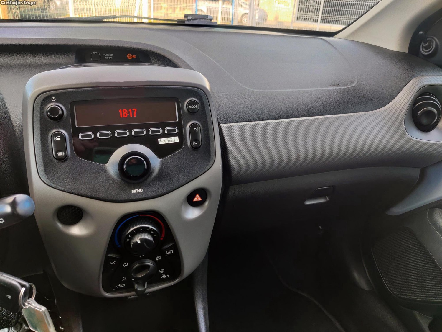 Peugeot 108 ACTIVE 1.0 VTI — fotografia 9