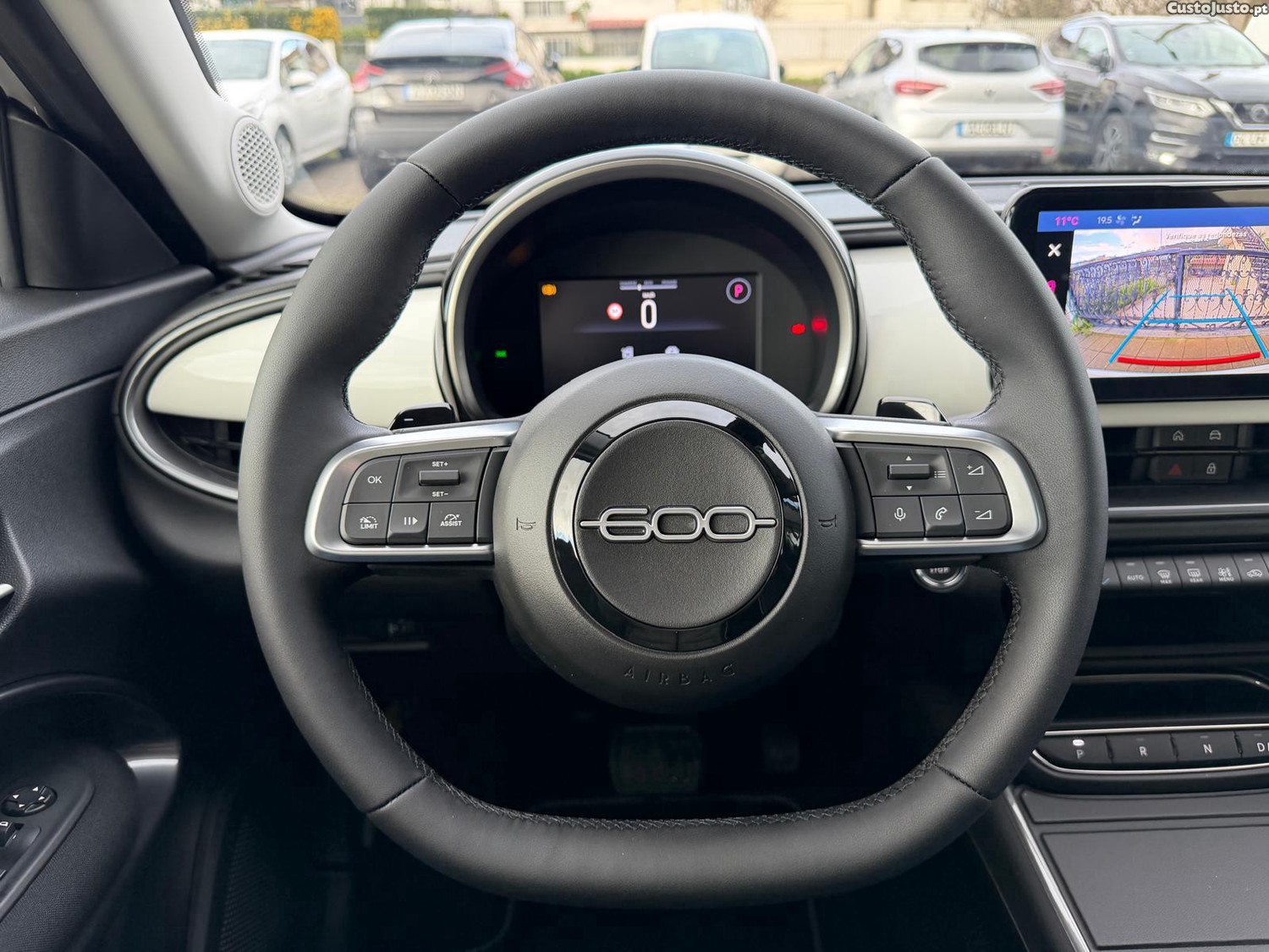 Fiat 600 1.2 Hybrid Icon — fotografia 8