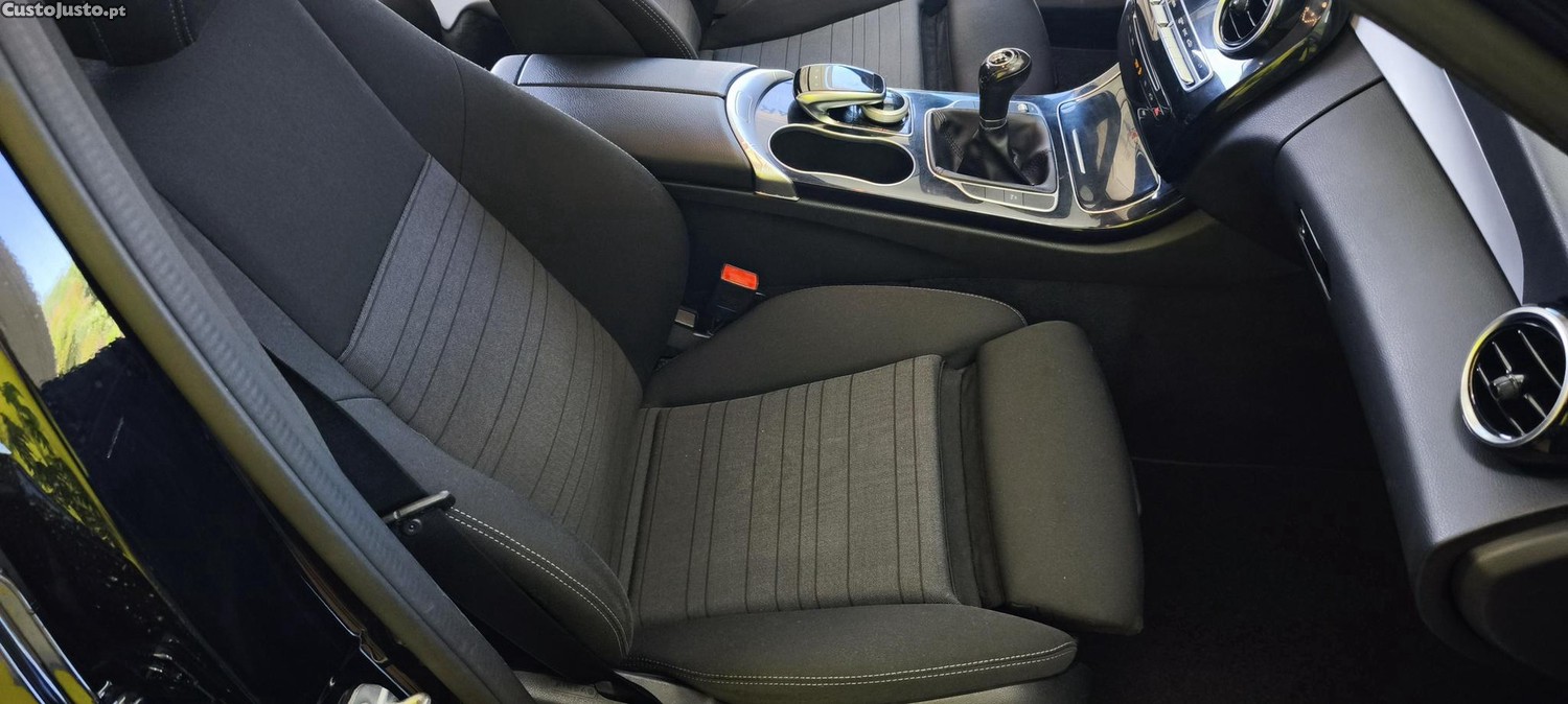 Mercedes-Benz C 200 CDI ELEGANCE — fotografia 13