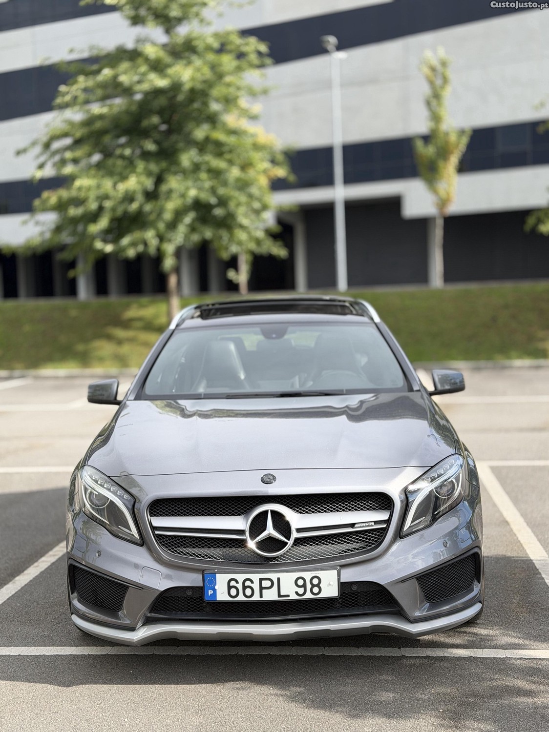 Mercedes-Benz GLA 45 AMG 361cv 4-Matic — fotografia 11