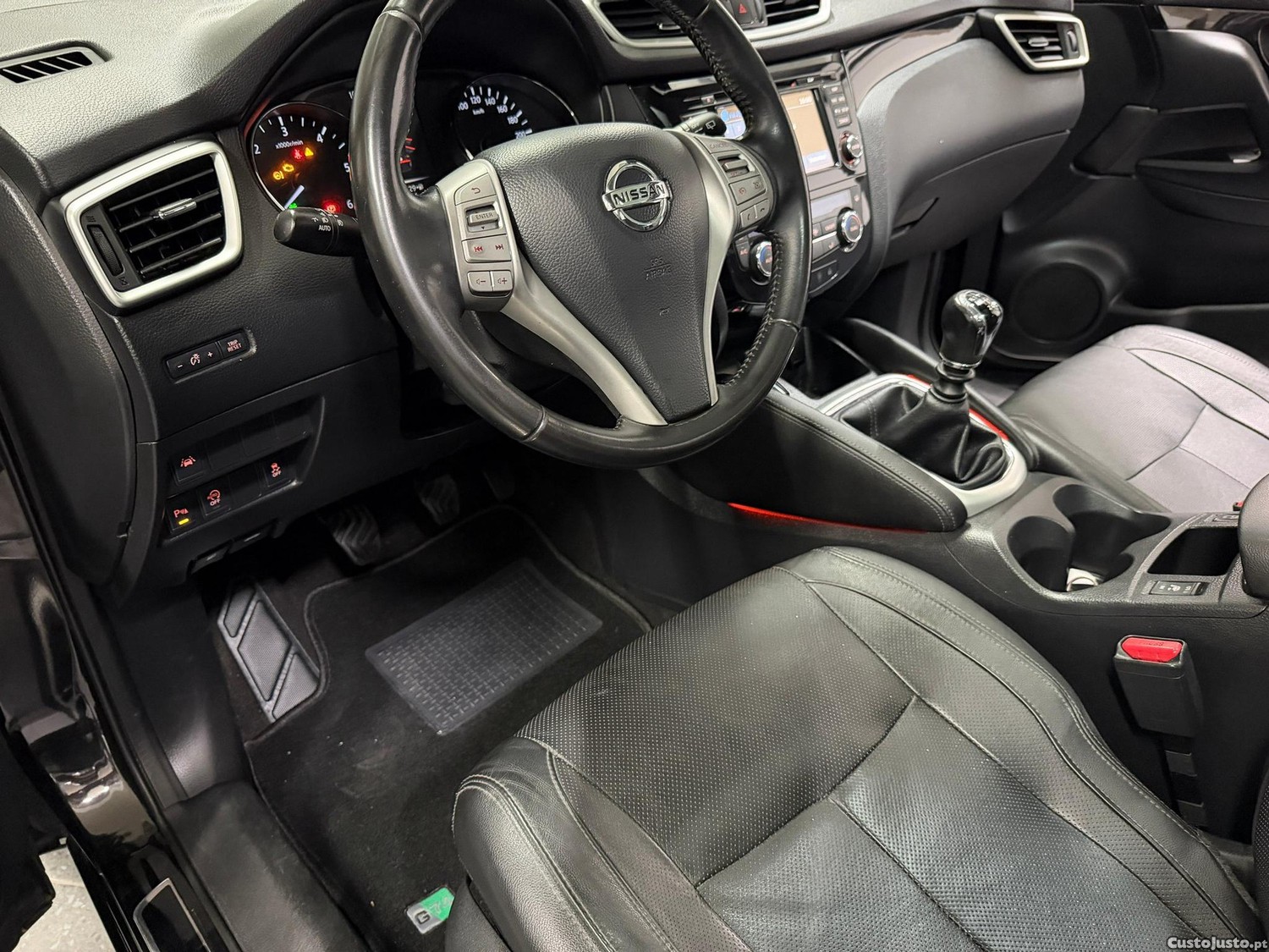 Nissan Qashqai 1.5 dCi Black Edition — fotografia 20