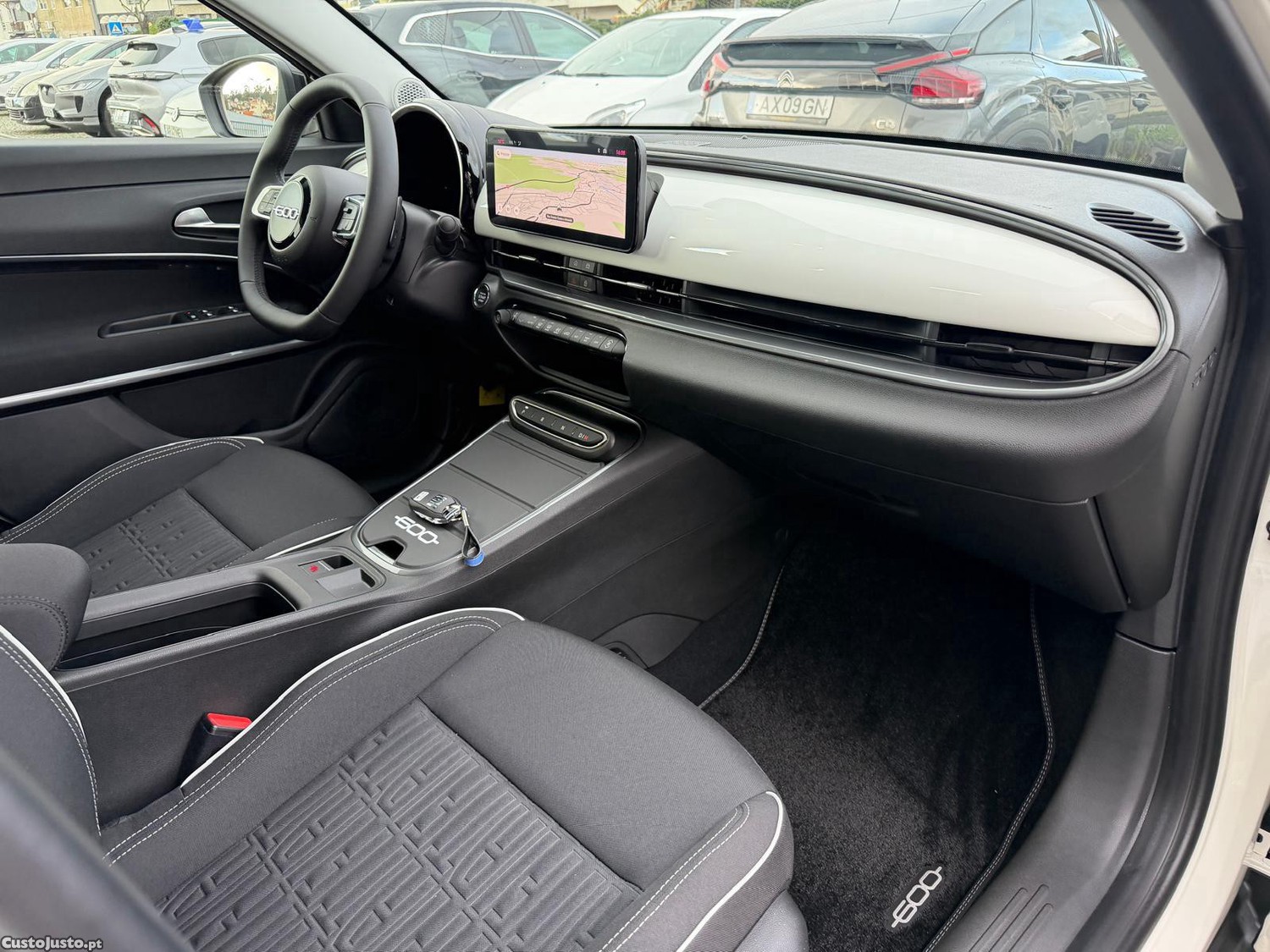 Fiat 600 1.2 Hybrid Icon — fotografia 12