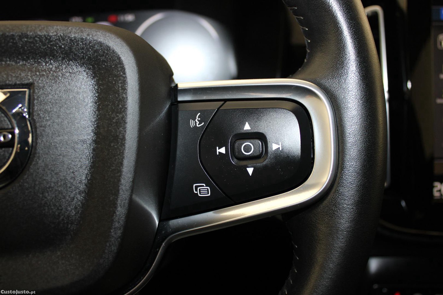 Volvo XC 40 T5 1.5 PHEV INSCRIPTION — fotografia 25