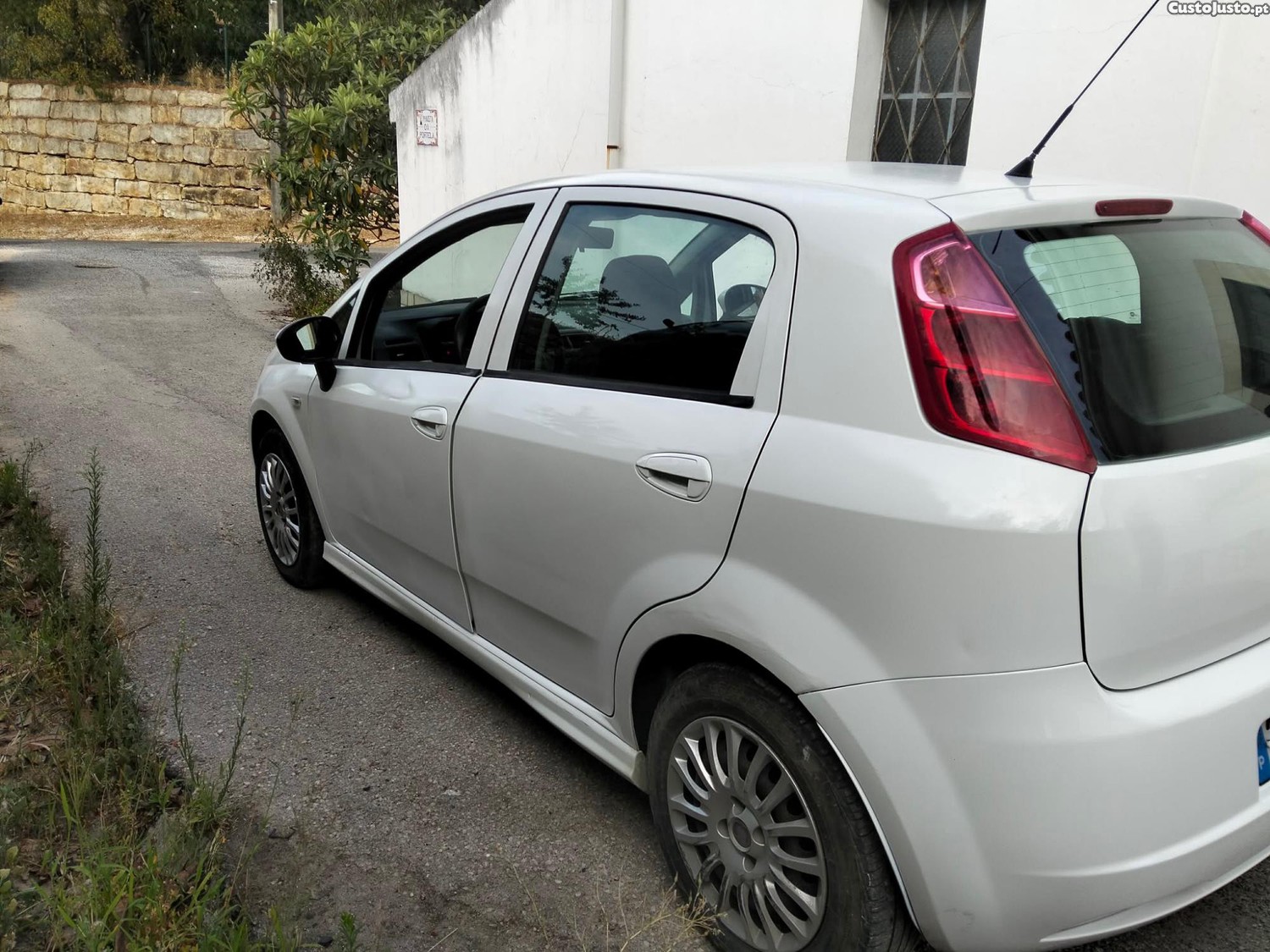Fiat Punto grande punto — fotografia 5