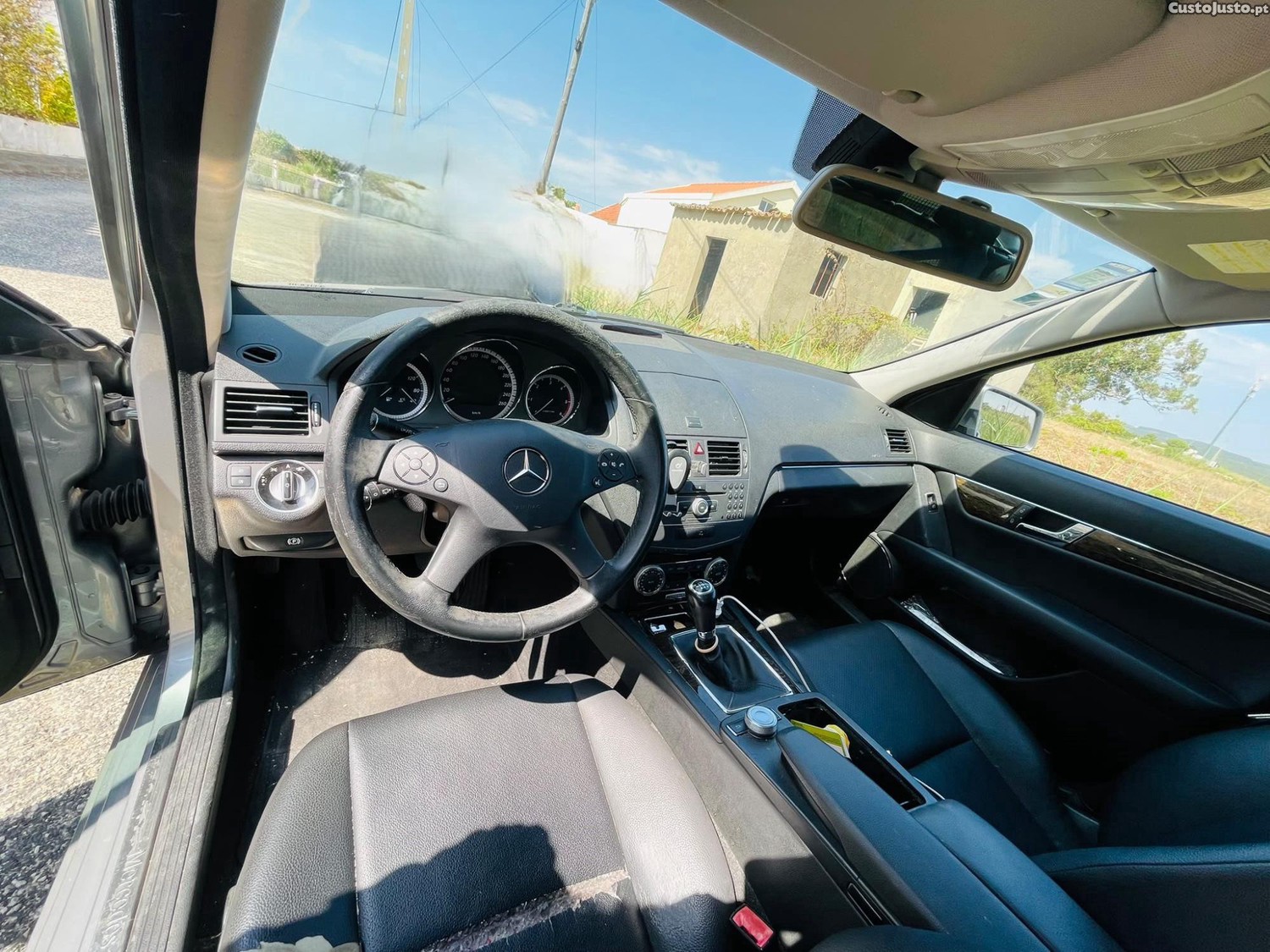 Mercedes-Benz C 200 200 Cdi — fotografia 6