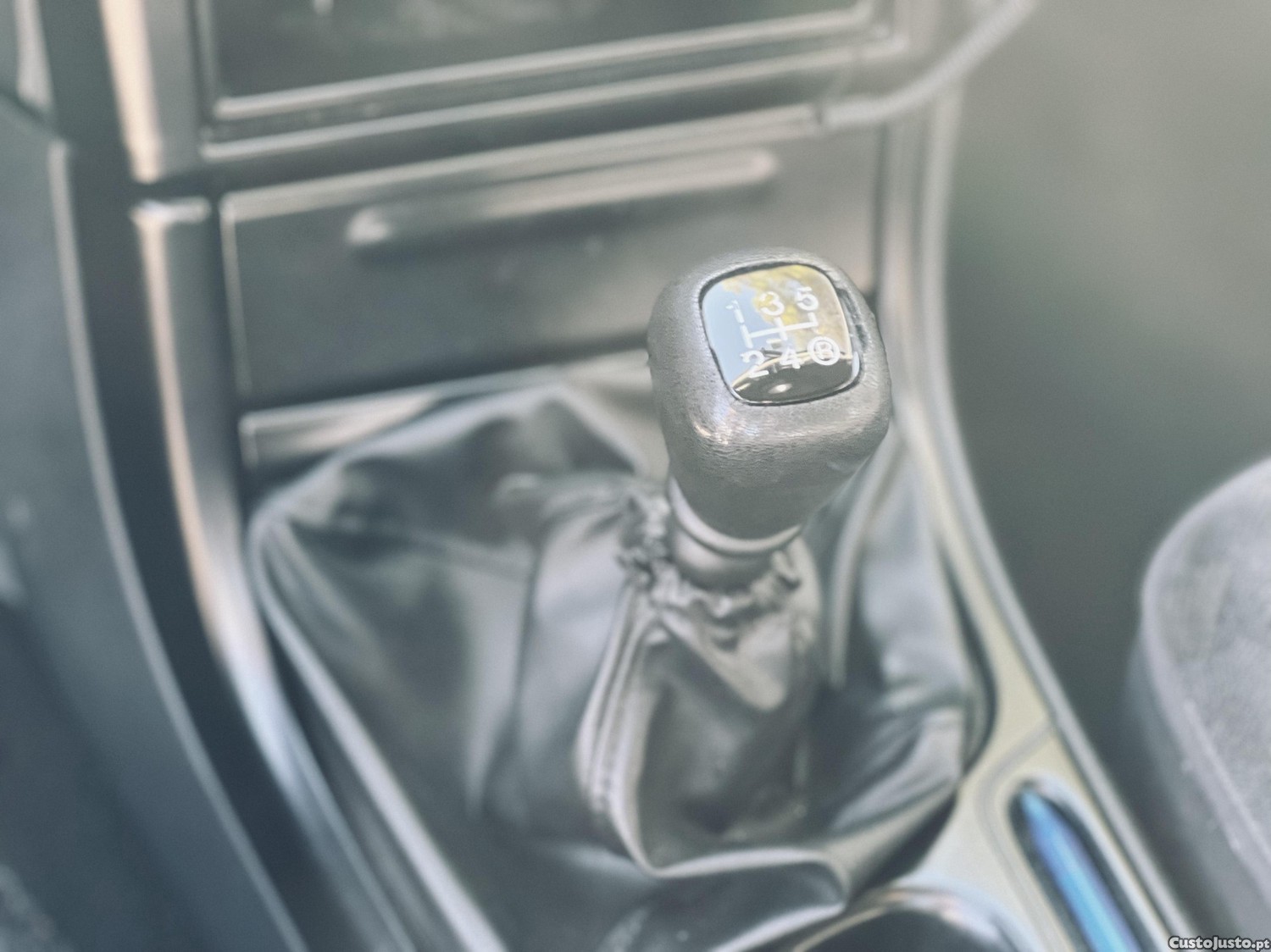 Ford Mondeo 1.8 TD — fotografia 6