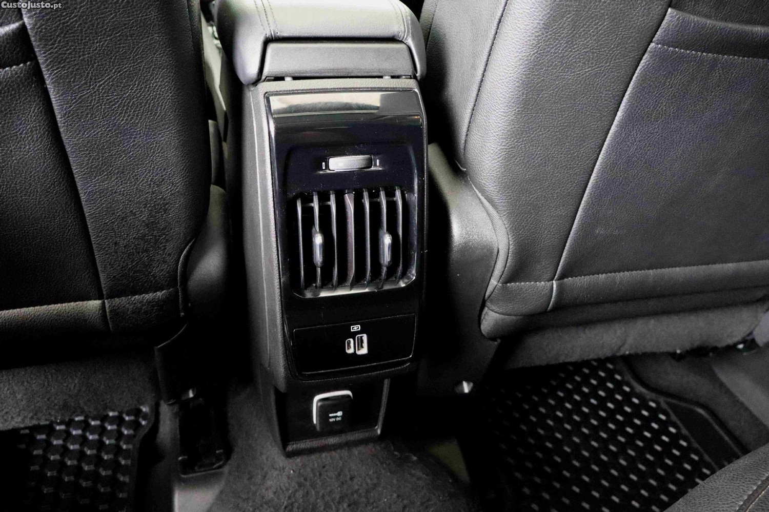 Jeep Compass 1.3 TG Trailhawk — fotografia 21