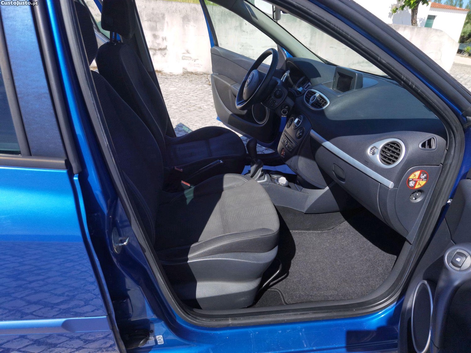 Renault Clio 1.2 Dynamic S GPS — fotografia 5