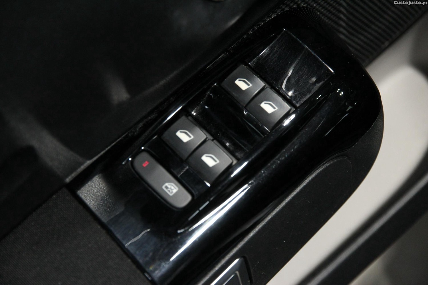 Citroën C3 1.2 PureTech C-Series — fotografia 12