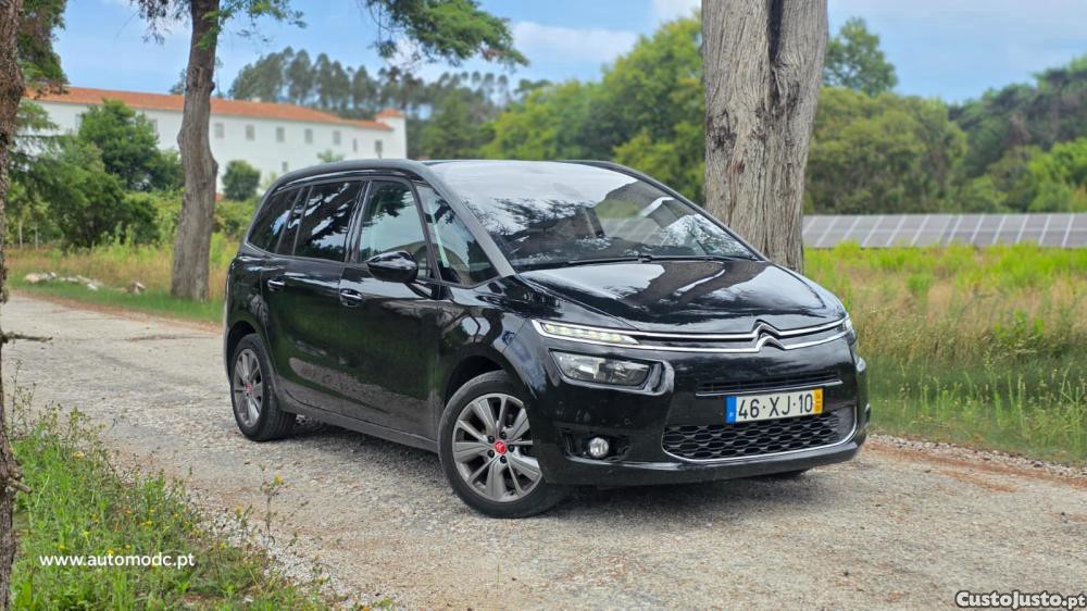 Citroën C4 Grand Picasso 1.6 e-HDi Exclusive — fotografia 16