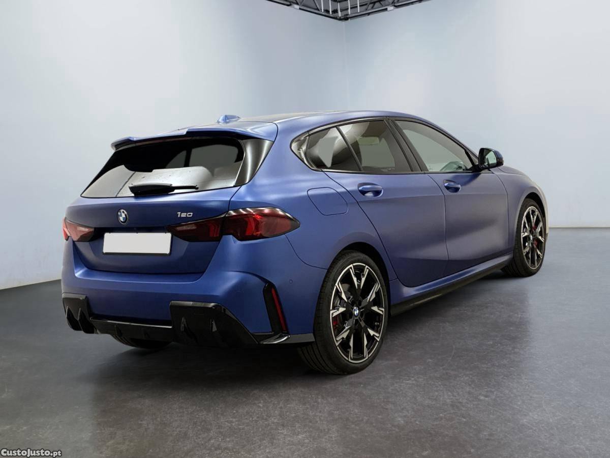 BMW 120 i M Sport — fotografia 8