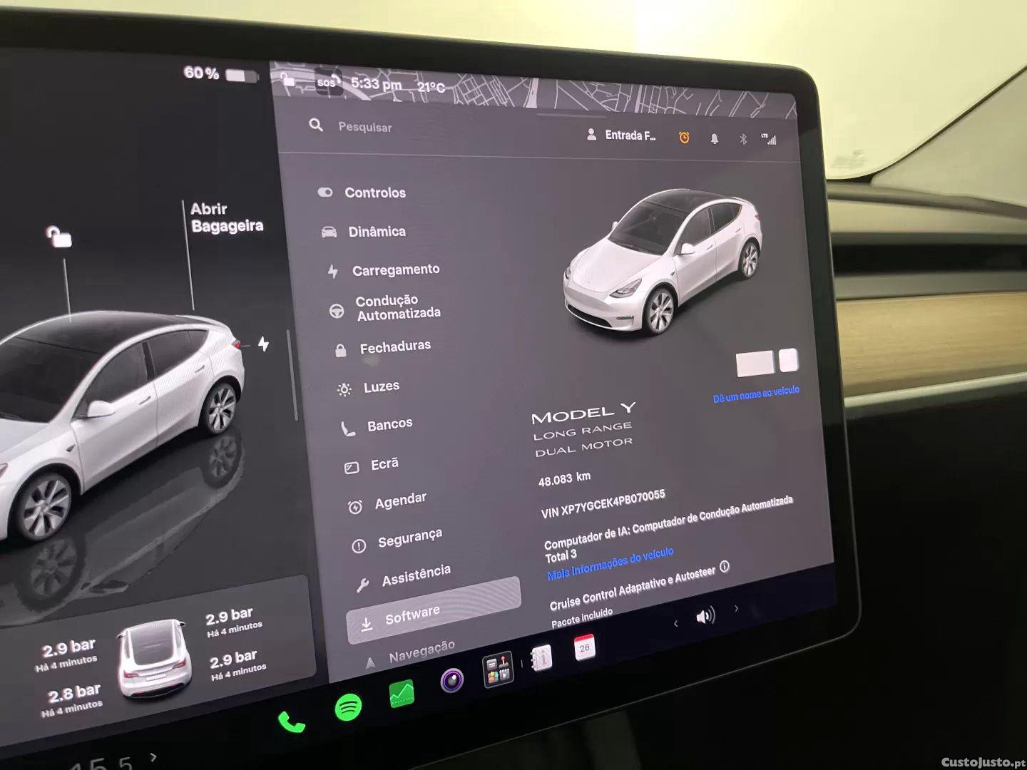 Tesla Model Y Long range tração integral — fotografia 17