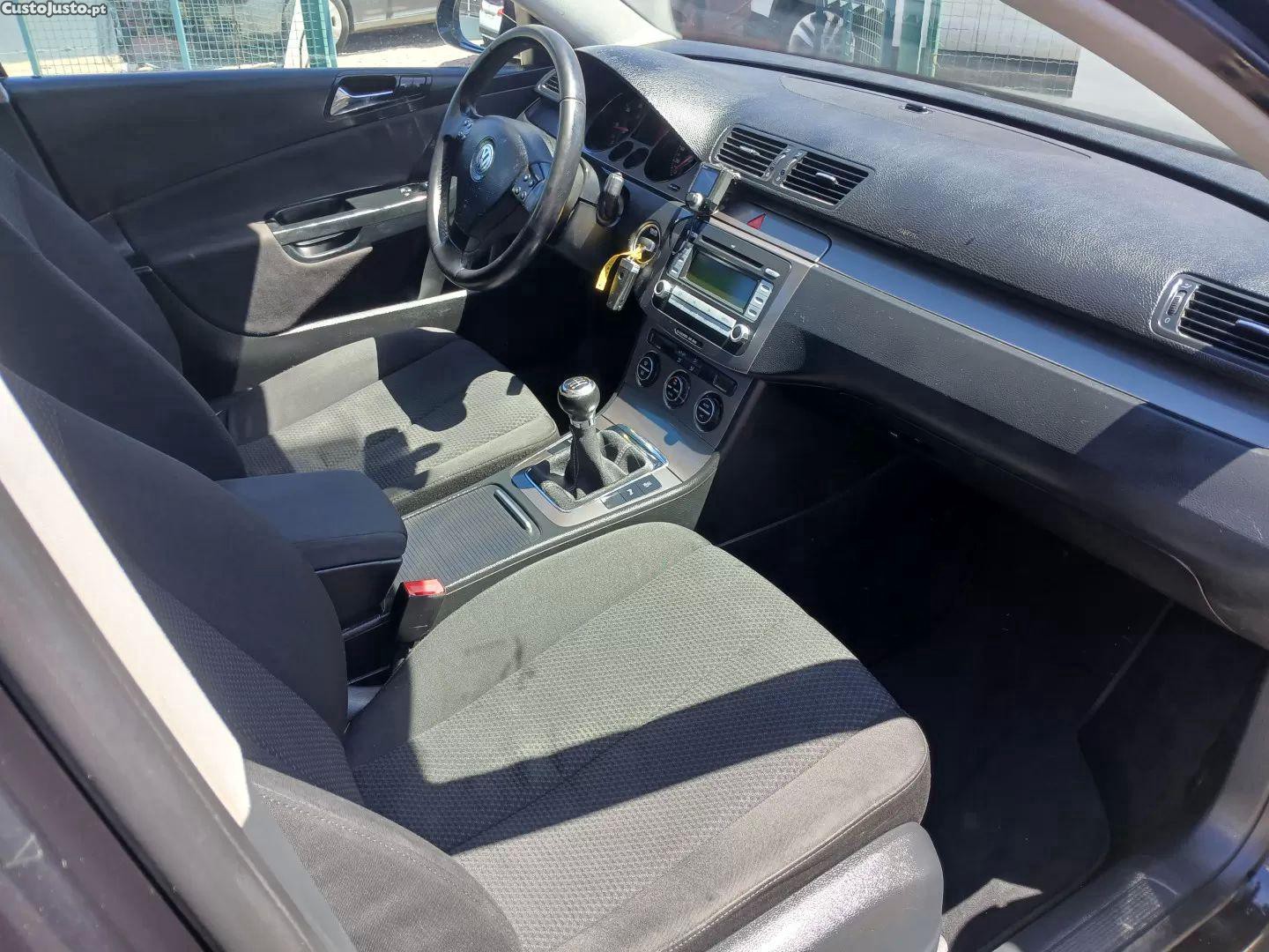 Volkswagen Passat 2.0 tdi trendline — fotografia 4
