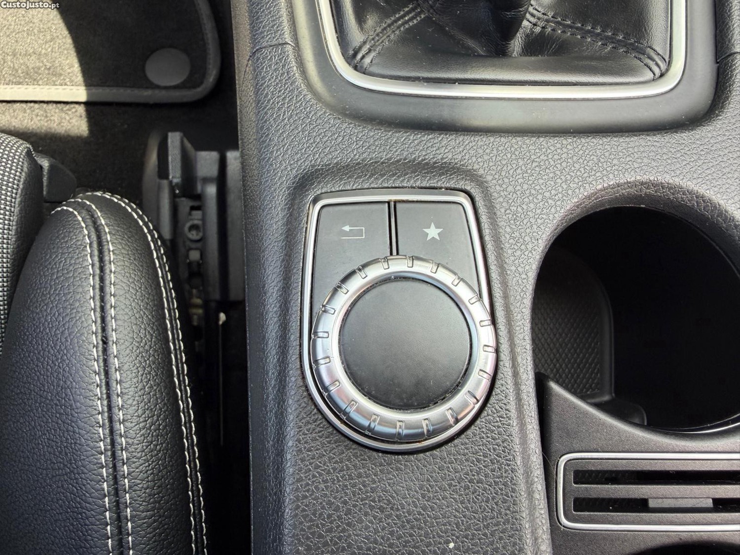 Mercedes-Benz A 180 d AMG Line — fotografia 6