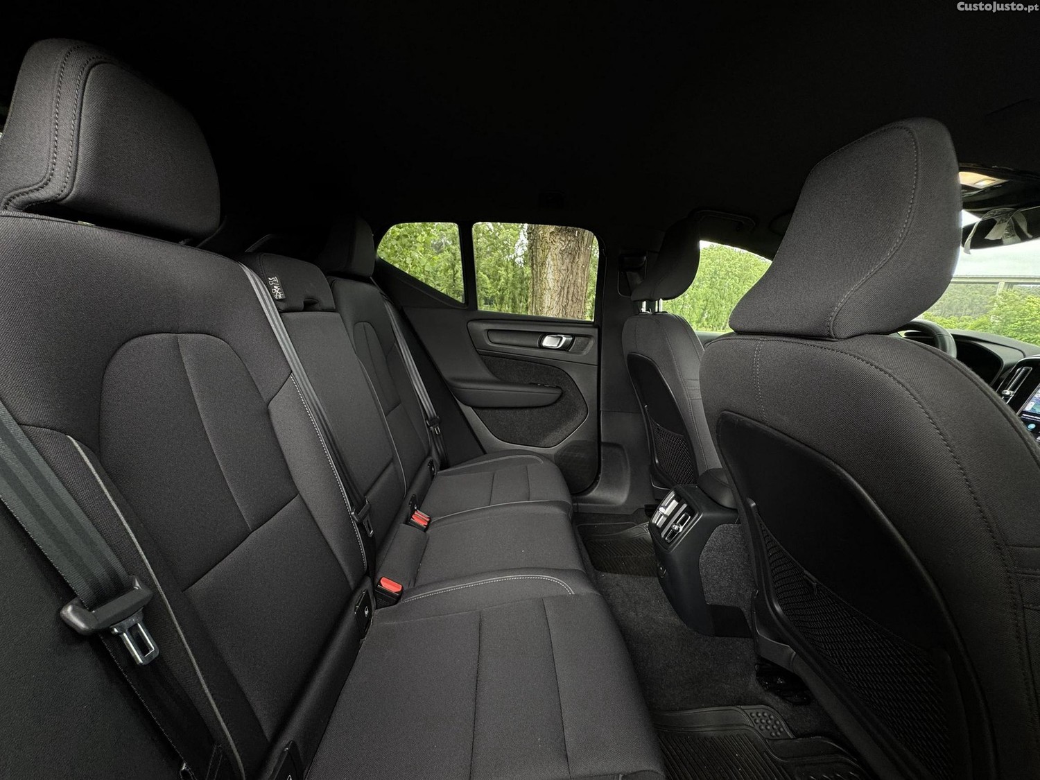 Volvo XC 40 Recharge Twin Plus — fotografia 4