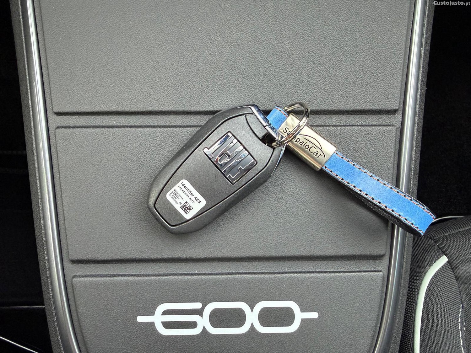 Fiat 600 1.2 Hybrid Icon — fotografia 5