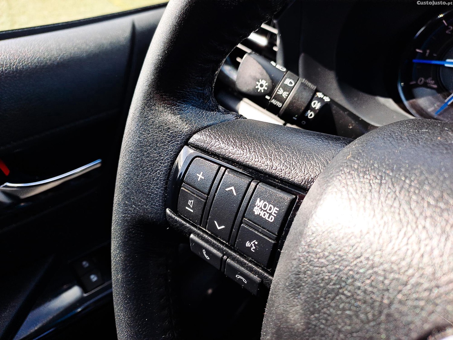 Toyota Hilux INVICIBLE 2.8 D4D CD 204CV DIESEL 2022 — fotografia 20