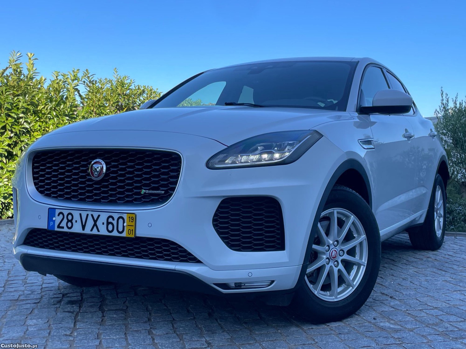 Jaguar E-Pace R-Dynamic — fotografia 8