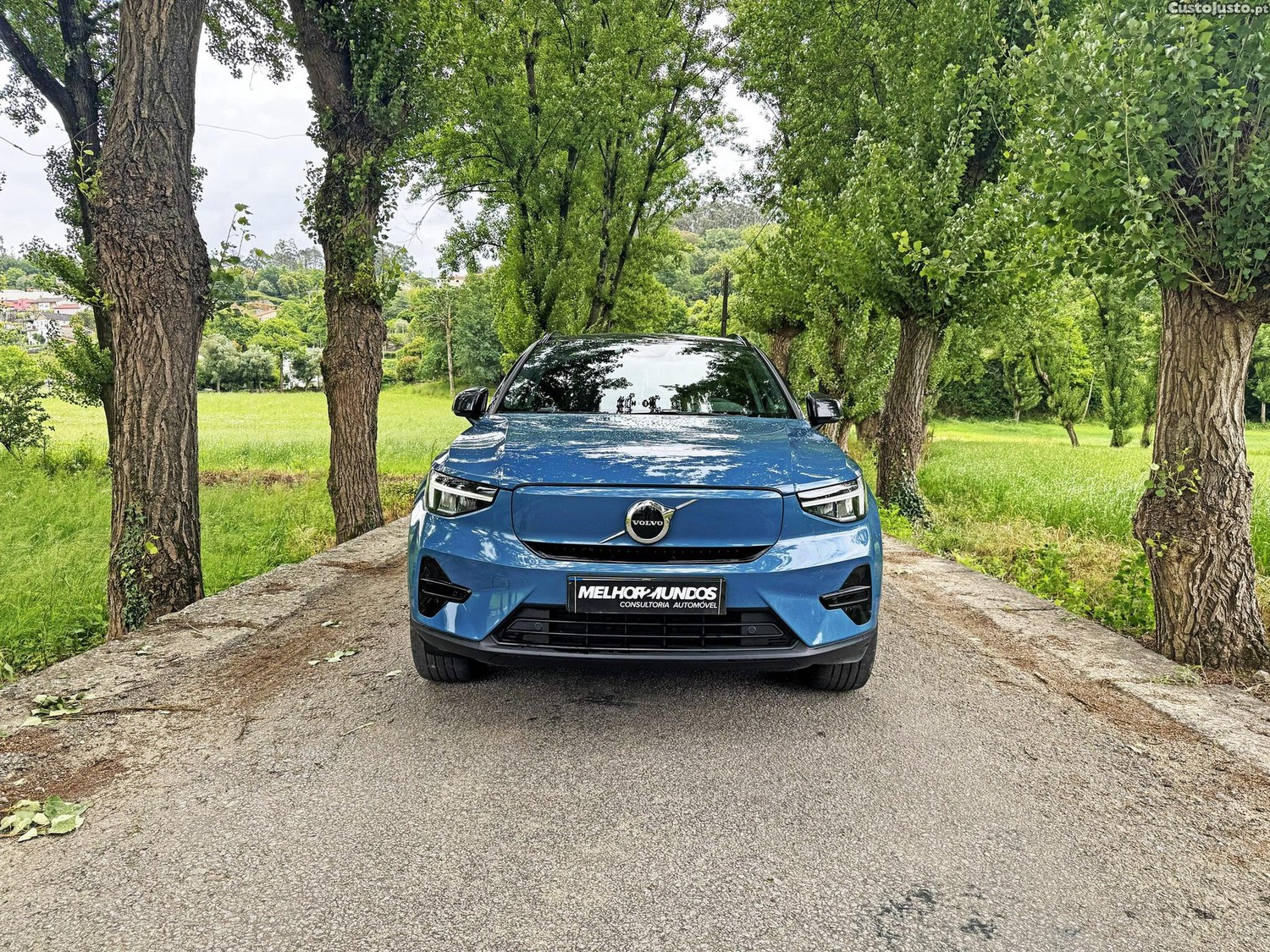 Volvo XC 40 Recharge Twin Plus — fotografia 14