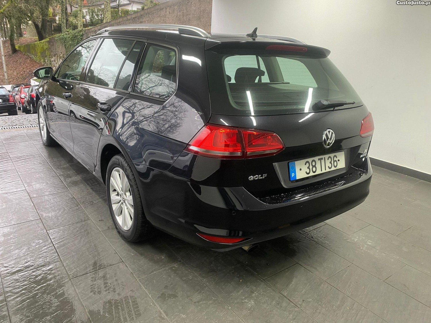 VW Golf Variant 1.6 TDi Confortline DSG - 14 — photo 4