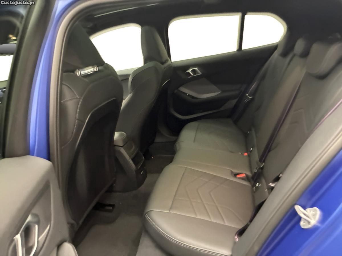 BMW 120 i M Sport — fotografia 2