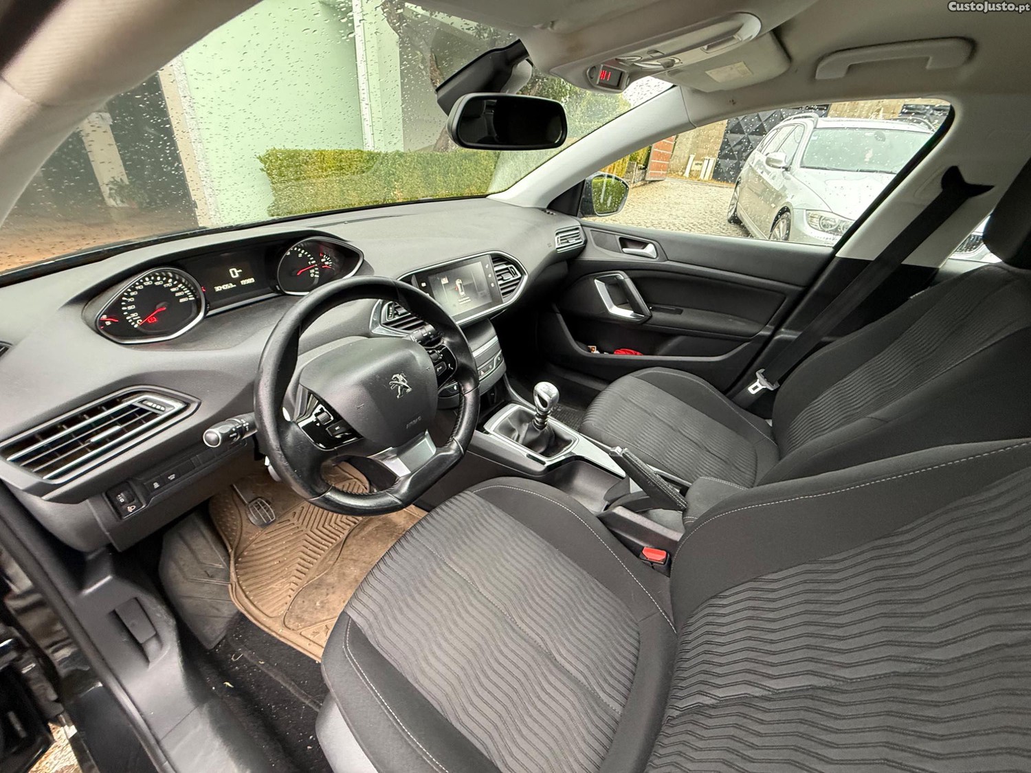 Peugeot 308 1.6 HDI 120 CV — photo 2