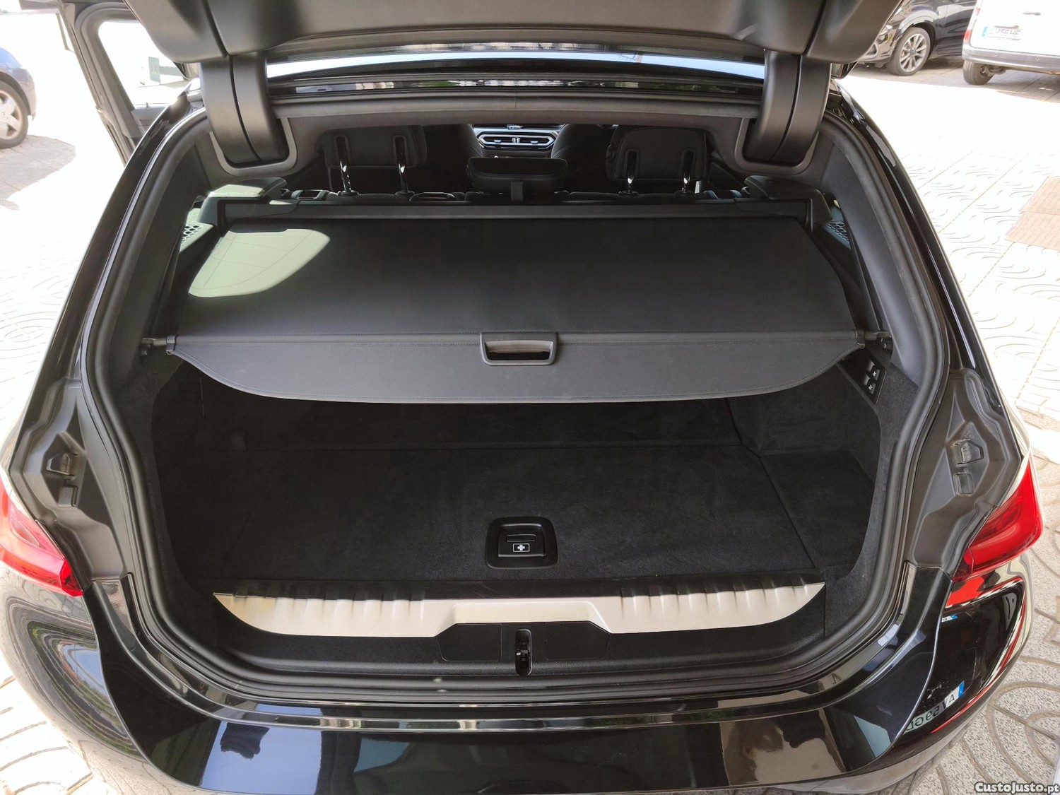 BMW 320 e Touring Pack M PHEV Nacional — fotografia 6