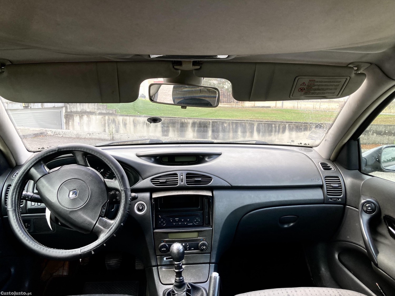 Renault Laguna 1.9 120cv — fotografia 3