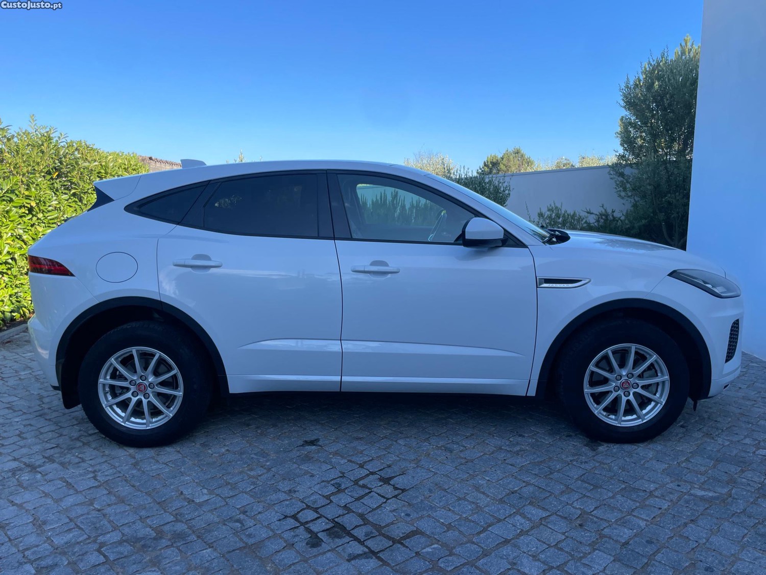 Jaguar E-Pace R-Dynamic — fotografia 7