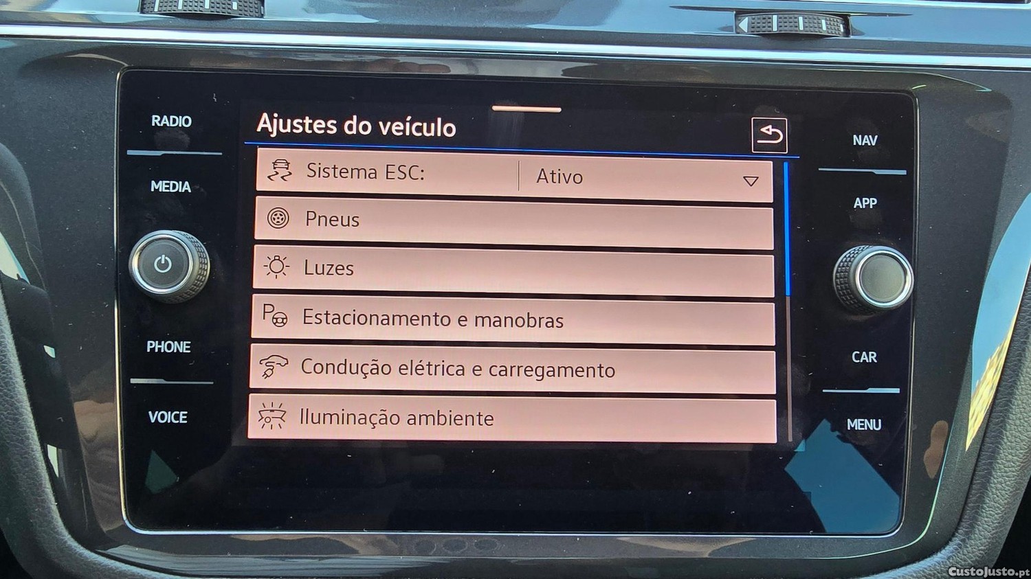 Volkswagen Tiguan 1.4 TSI eHybrid R-Line DSG — fotografia 2