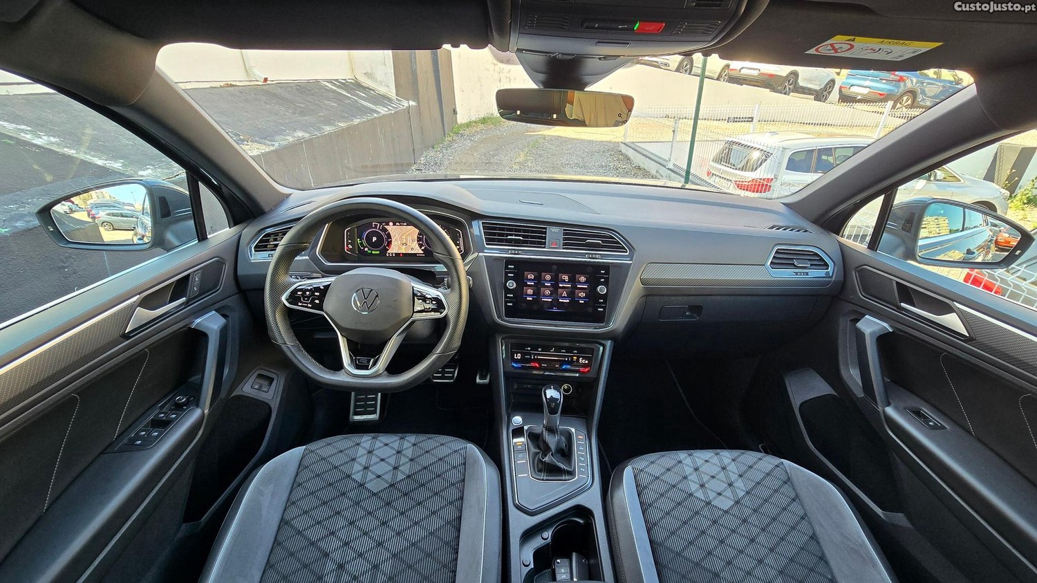 Volkswagen Tiguan 1.4 TSI eHybrid R-Line DSG — fotografia 22