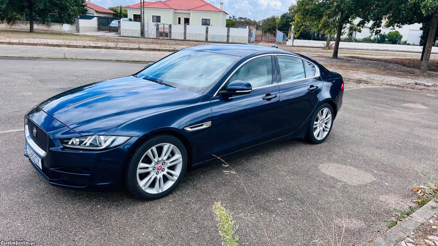 Jaguar XE Executive — fotografia 11