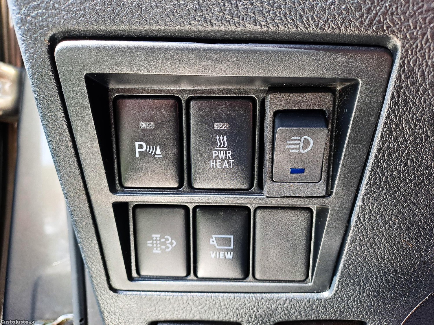 Toyota Hilux INVICIBLE 2.8 D4D CD 204CV DIESEL 2022 — fotografia 10
