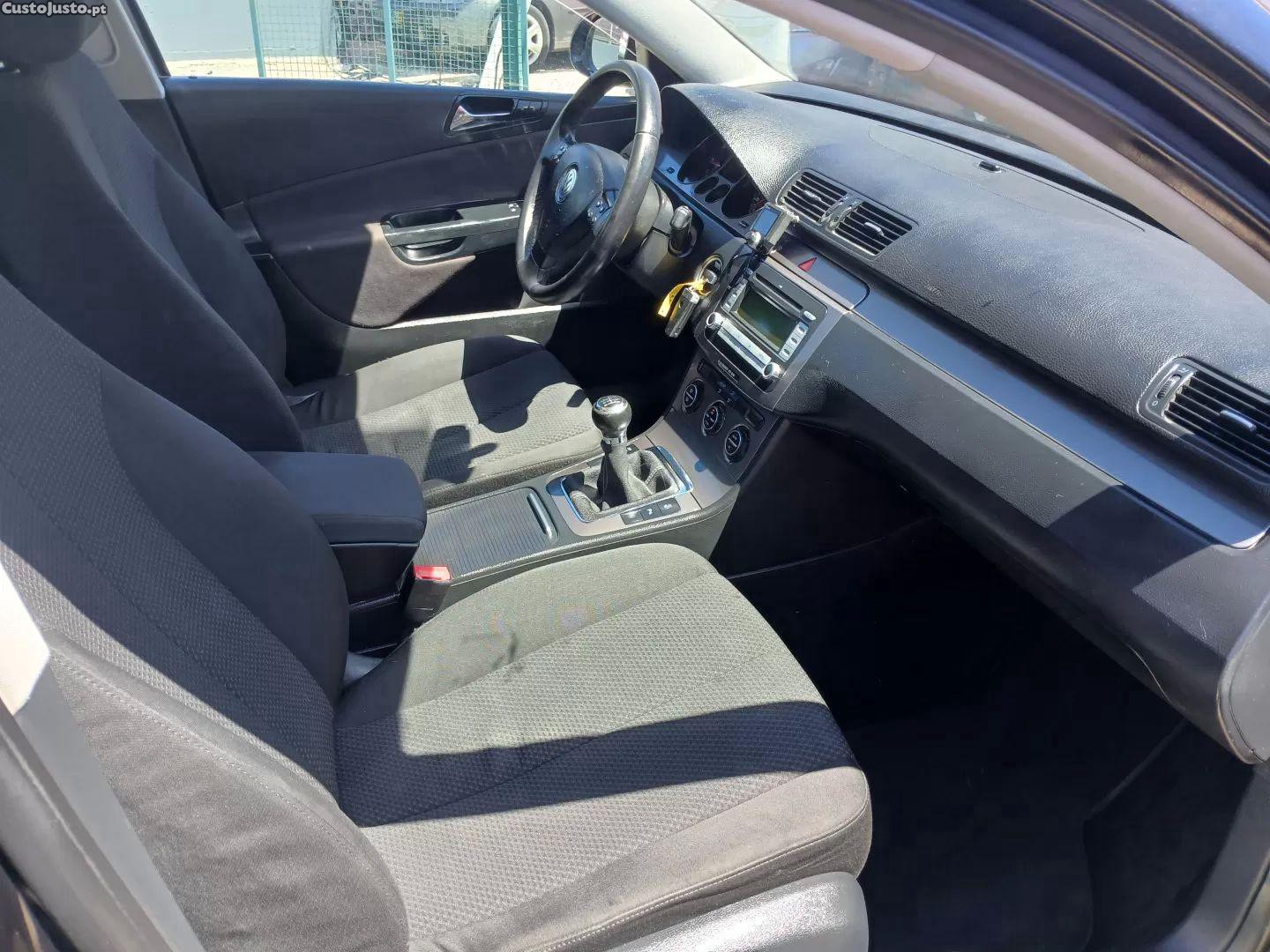 Volkswagen Passat 2.0 tdi trendline — fotografia 3