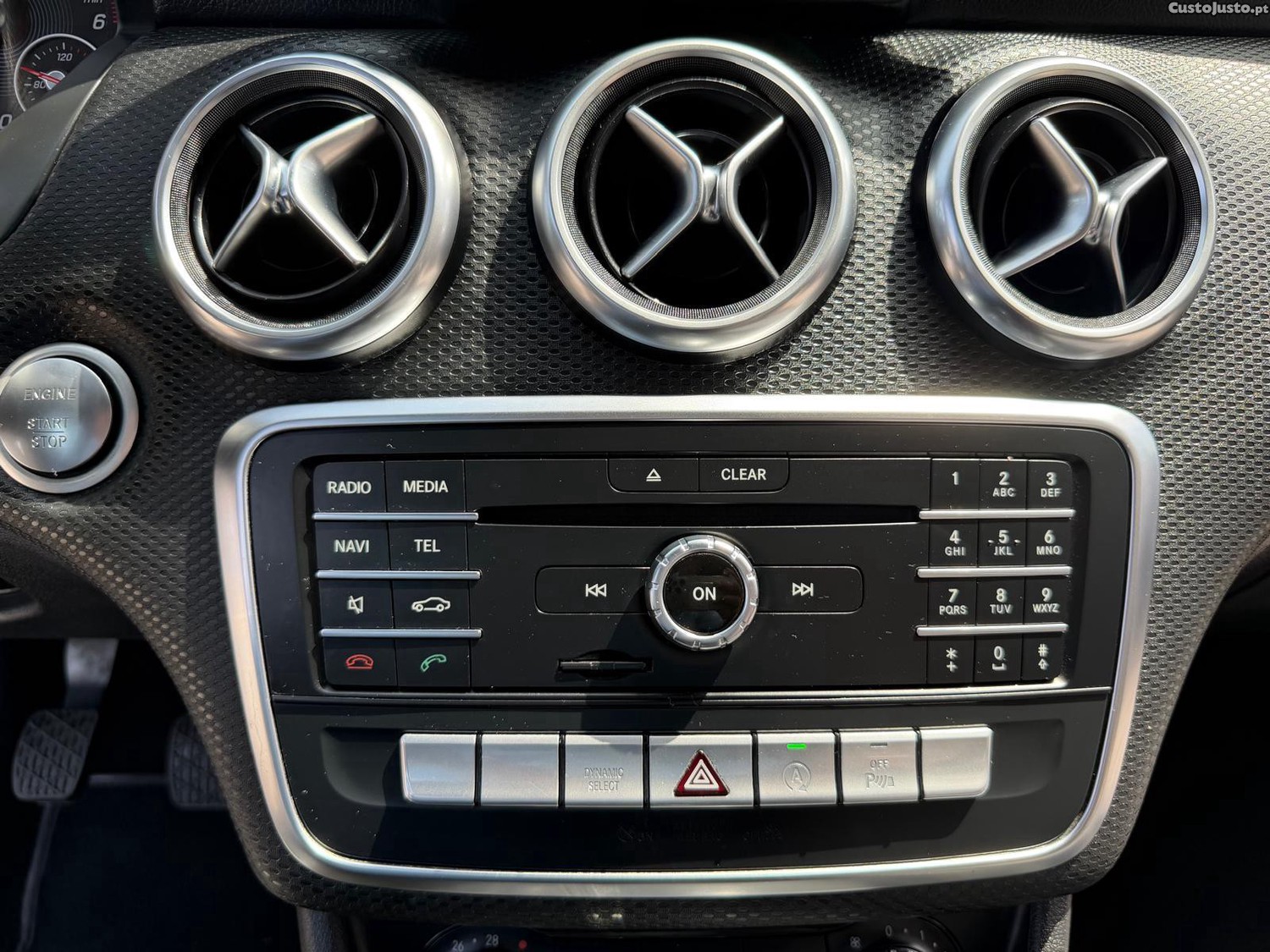 Mercedes-Benz A 180 d AMG Line — fotografia 3