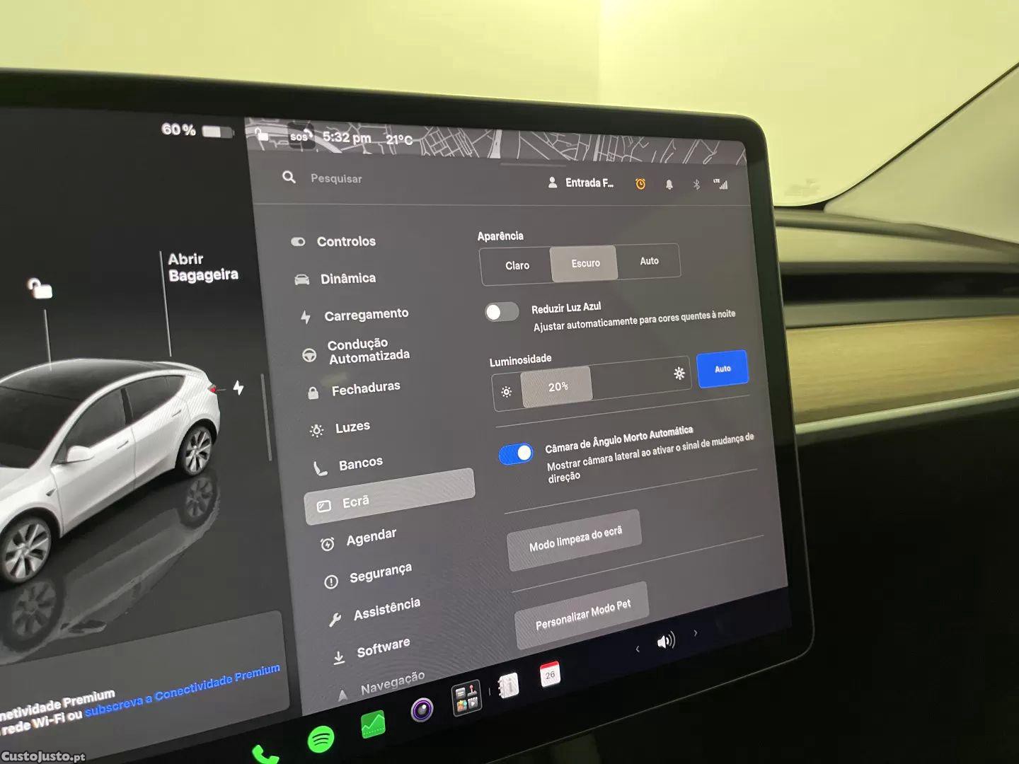 Tesla Model Y Long range tração integral — fotografia 13